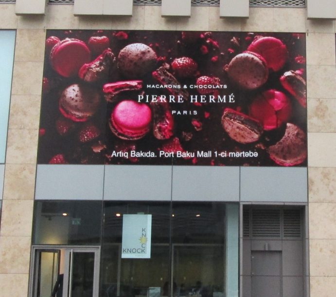 Pierre Hermé — Geniş formatlı çap