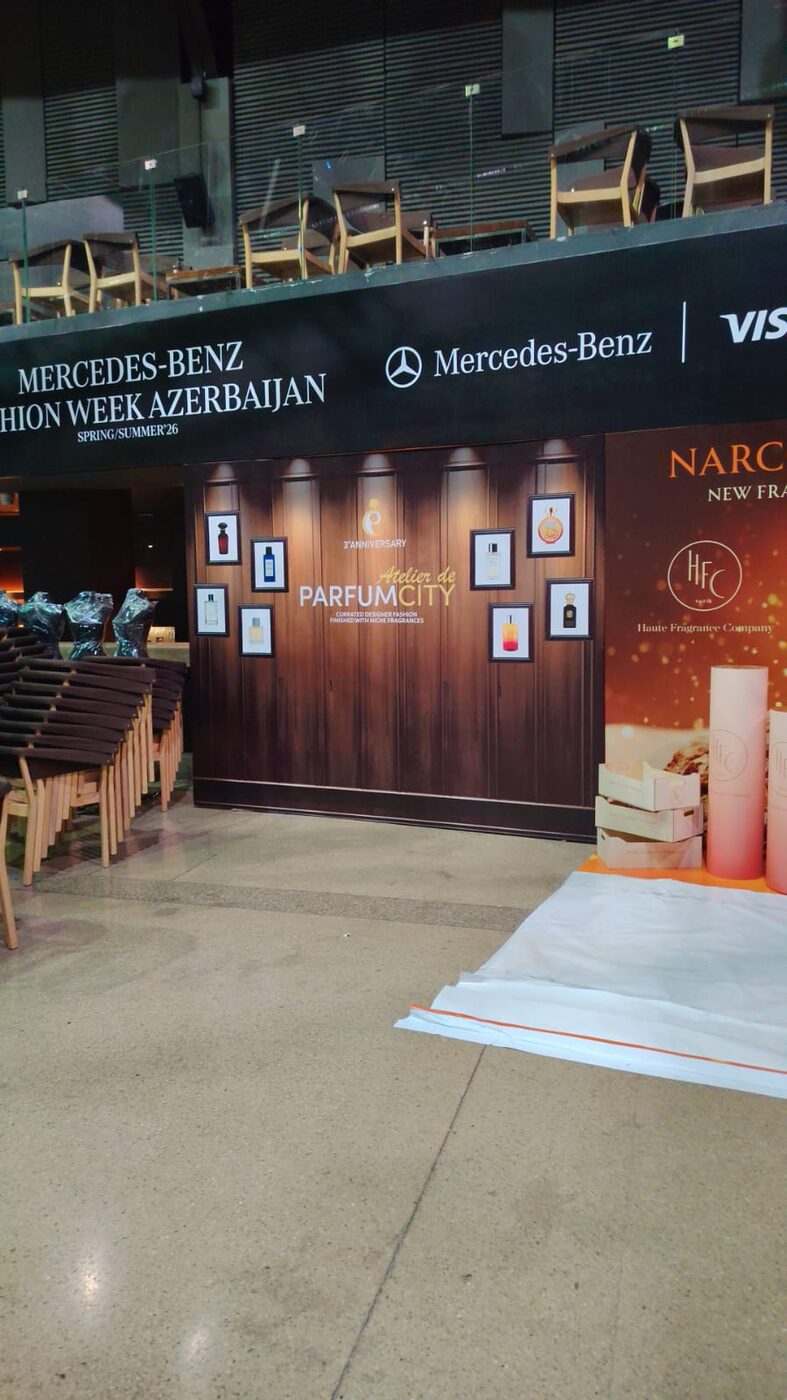 Atelier de ParfumCity — Sərgi stendi və brendinq konstruksiyası